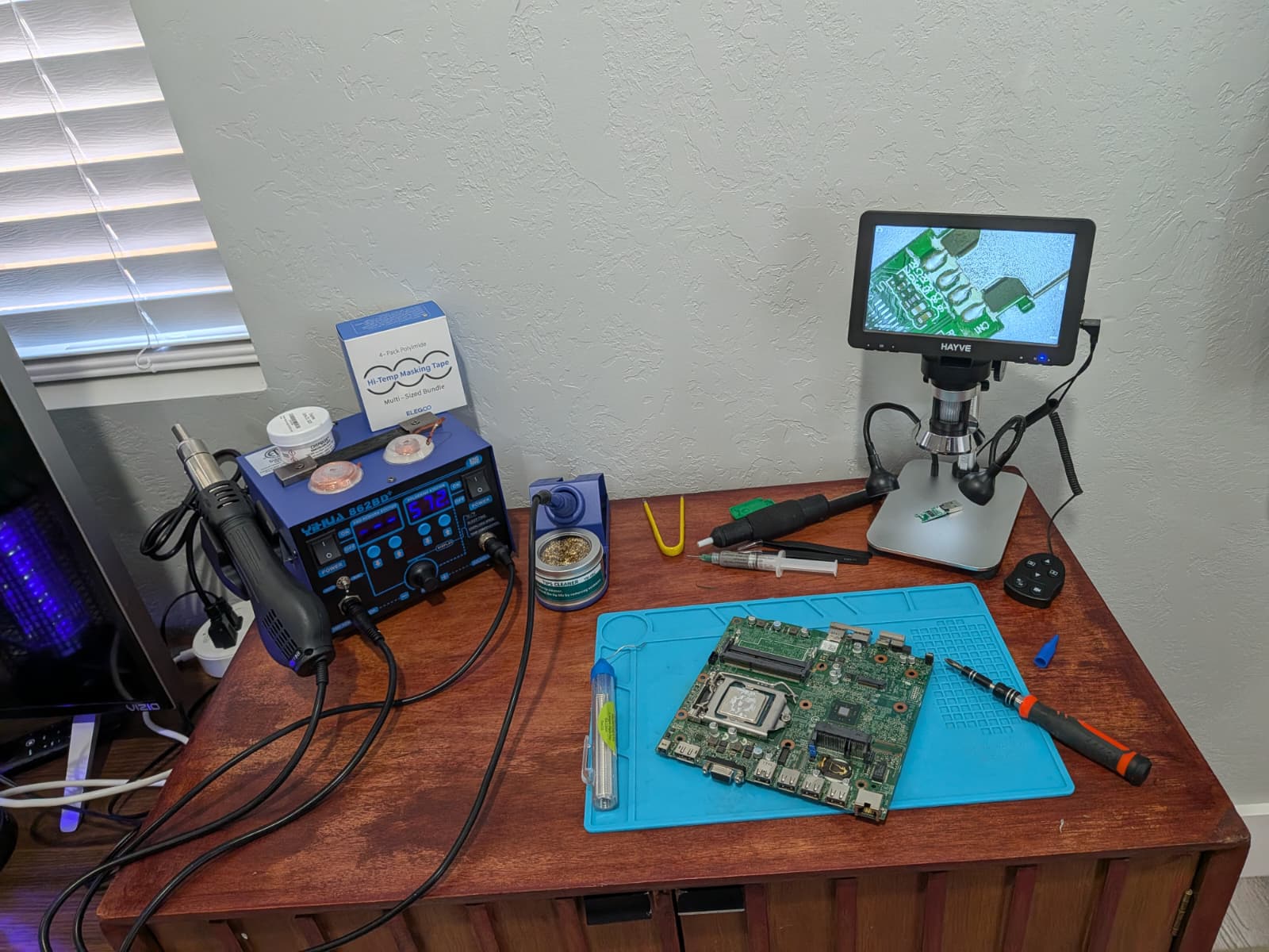 Microsoldering Workstation